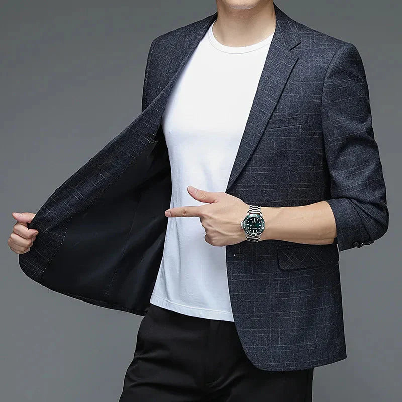 Blazer Masculino Bonzzano BZ191 em tecido premium com corte clássico.