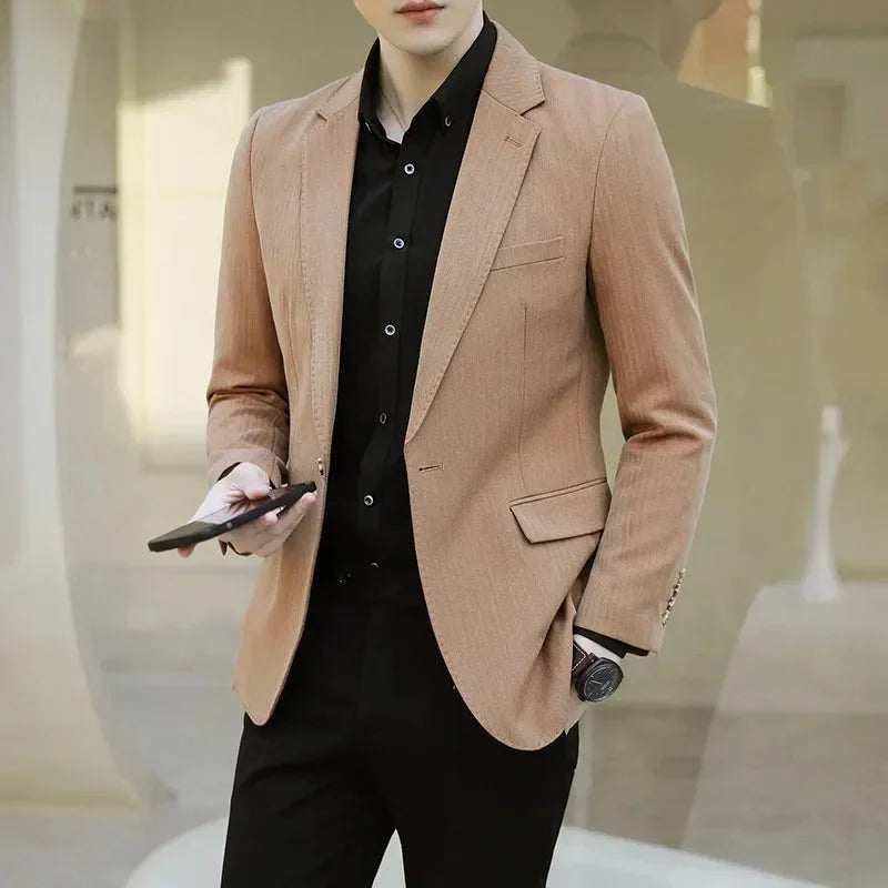 Blazer Masculino Bonzzano BZ190 em tecido leve e design elegante.