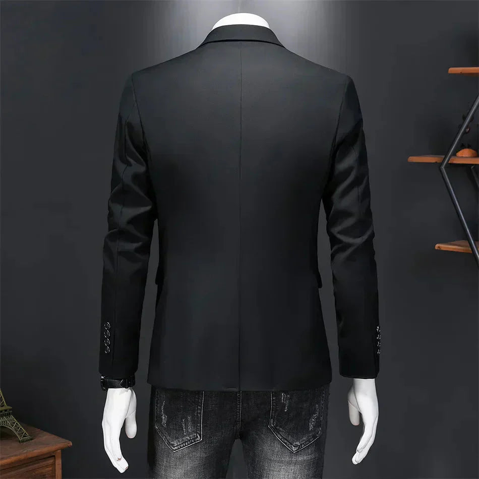 Blazer Masculino Bonzzano BZ194 em algodão premium com corte ajustado.