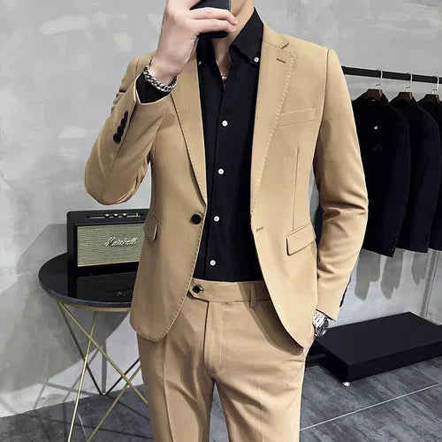 Blazer Masculino Bonzzano BZ189 em algodão, corte slim fit e detalhes refinados.