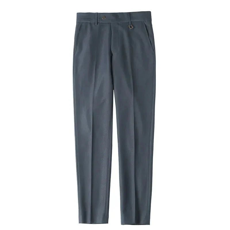 Calça de Alfaiataria Masculina Bonzzano BZ213 em tecido premium e corte slim fit.
