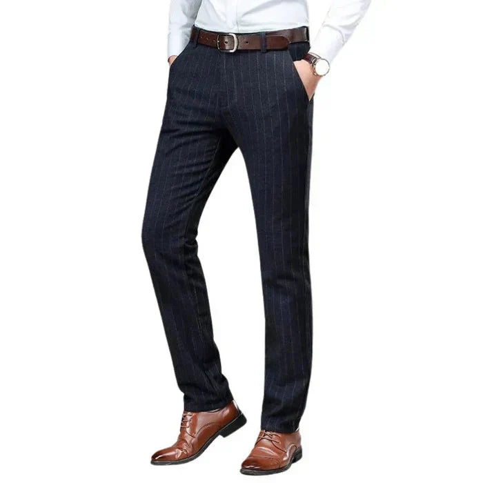 Calça Social Listrada Masculina Bonzzano BZ229 com design elegante e confortável.