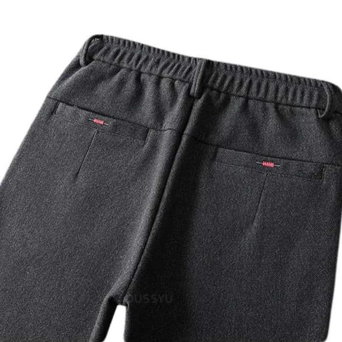 Calça Social Masculina Bonzzano BZ226 em corte slim fit, elegante e confortável.