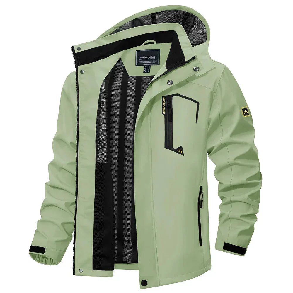 Jaqueta Impermeável Masculina Bonzzano BZ038 em ambiente urbano