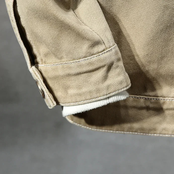 Jaqueta Jeans Masculina Bonzzano BZ107 com design clássico e moderno.