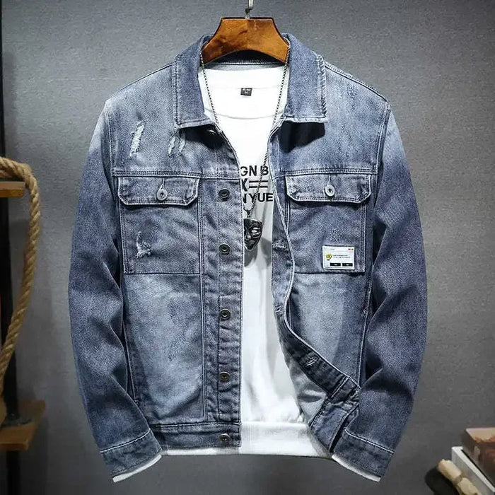 Jaqueta Jeans Masculina Bonzzano BZ153 com design moderno e elegante.