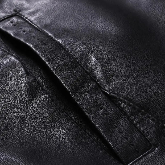 Jaqueta Masculina Bonzzano BZ115 em couro premium, estilo moderno.