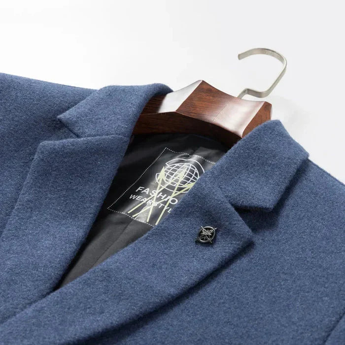 Sobretudo Masculino Bonzzano BZ232 em lã, nylon e algodão, ideal para o inverno.