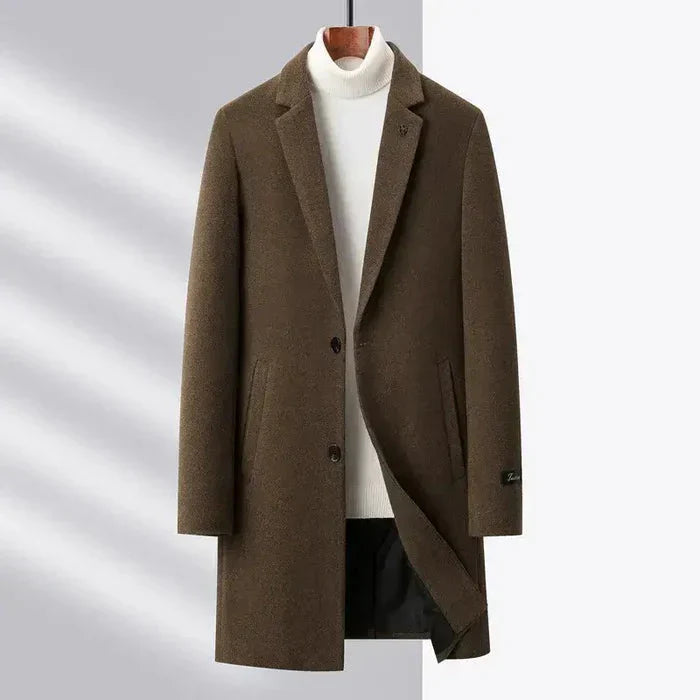 Sobretudo Masculino Bonzzano BZ232 em lã, nylon e algodão, ideal para o inverno.