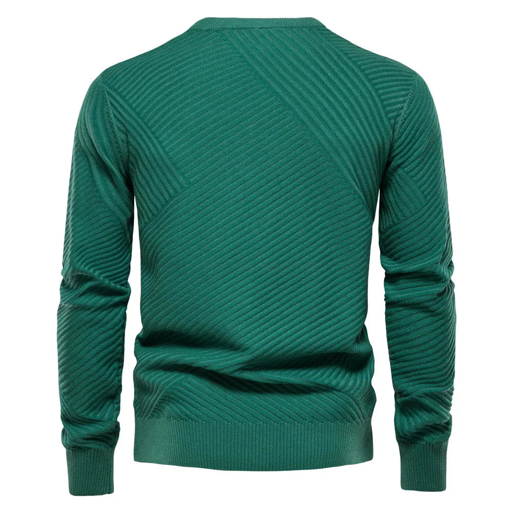 Suéter Masculino Bonzzano BZ175 em lã de alta qualidade com modelagem slim fit.