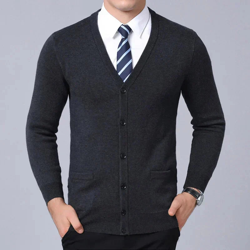Suéter Masculino Slim Fit Bonzzano BZ184 em lã, elegante e confortável.