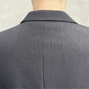 Blazer Masculino Bonzzano BZ189 em algodão, corte slim fit e detalhes refinados.