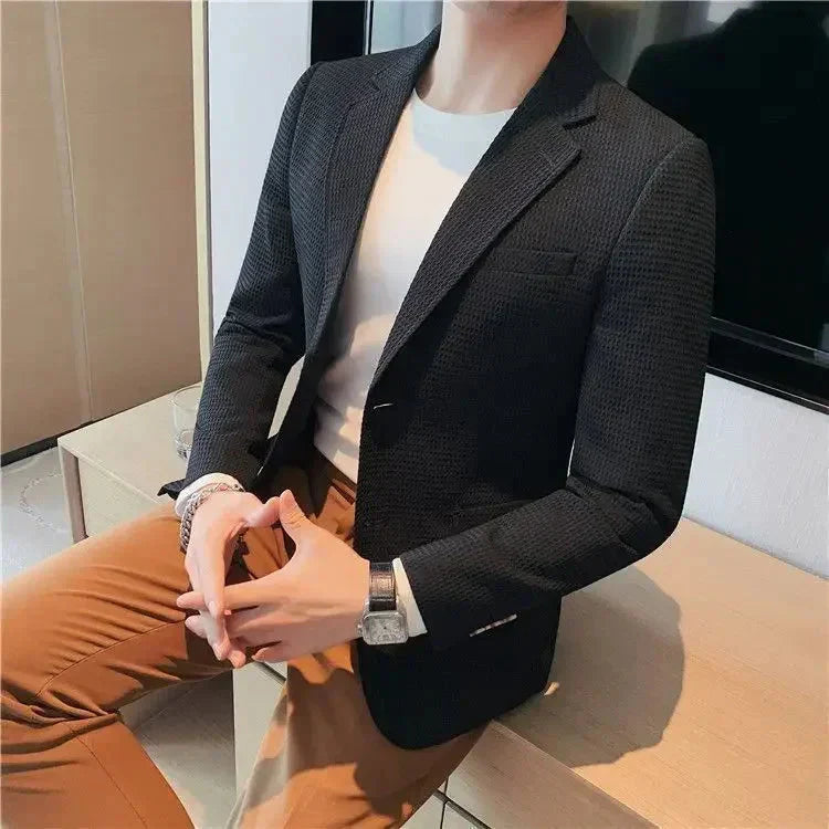 Blazer Masculino Bonzzano BZ192: elegância e sofisticação para todas as ocasiões.