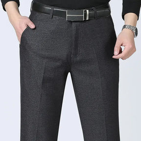 Calça Social Masculina Bonzzano BZ227, elegante e confortável, ideal para ocasiões formais.