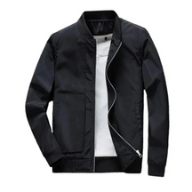 Jaqueta Impermeável Masculina Bonzzano BZ121 em ambiente externo