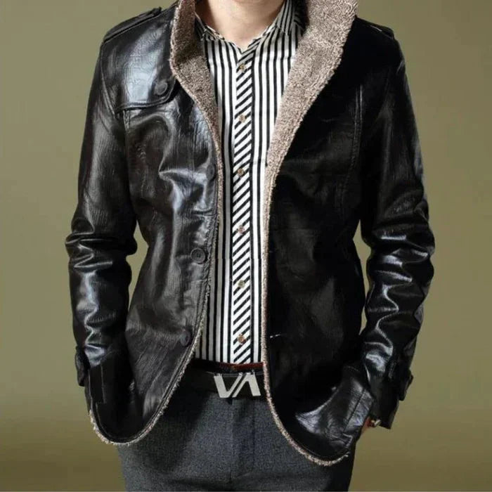 Jaqueta Masculina Forrada Bonzzano BZ093 em fundo neutro, destacando seu design sofisticado e funcional.