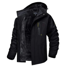 Jaqueta Masculina Forrada Bonzzano BZ113 em ambiente gelado