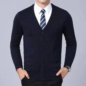 Suéter Masculino Slim Fit Bonzzano BZ184 em lã, elegante e confortável.